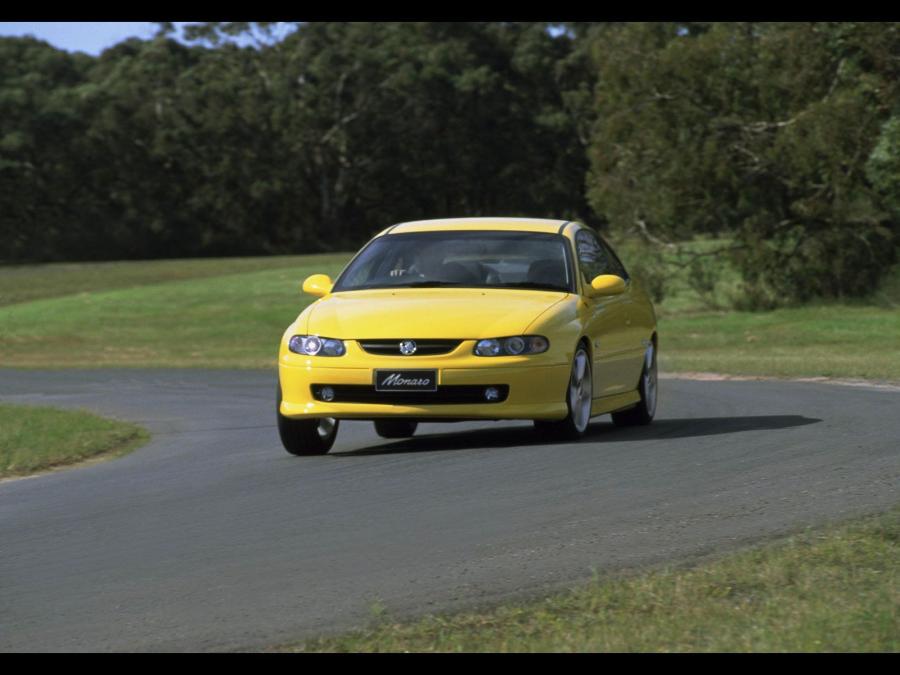  Holden Monaro CV8 2003 года  (фото 31 из 32)